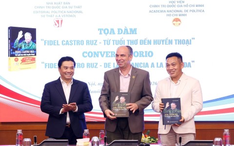 Sức hút từ cuốn sách viết về Tổng tư lệnh Fidel Castro qua góc nhìn và đánh giá của Đại sứ Cuba tại Việt Nam